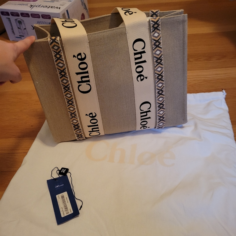 Chloé Woody logo tape tote bag nwot
